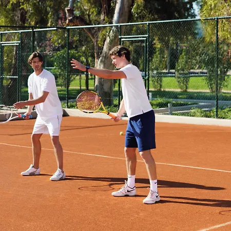 אתר נופש Porto Sani 5*