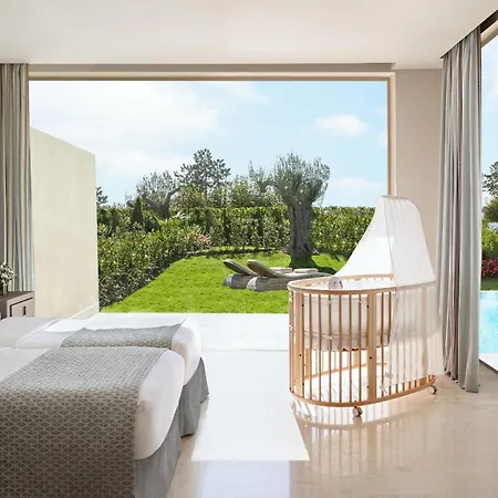 אתר נופש Porto Sani סאני ביץ'