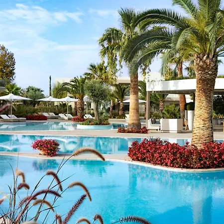 Porto Sani 5* סאני ביץ'