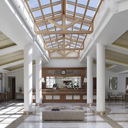 Resort Porto Sani 5*